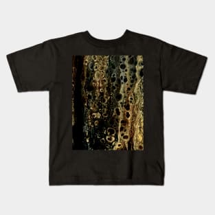 Crocodile abstract acrylic pouring art Kids T-Shirt